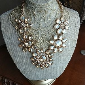 Luxury crystal big rhinestone necklace